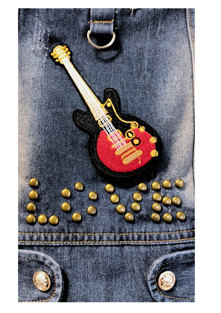 Rikku Guay, Cazadora Denim para Perro "Star Pet", (guitarra)