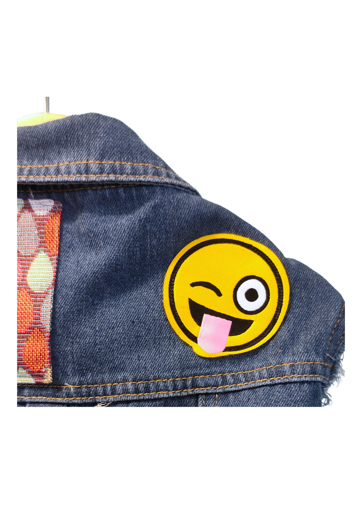 Rikku Guay, Cazadora Denim para Perro "Star Pet", (guitarra)