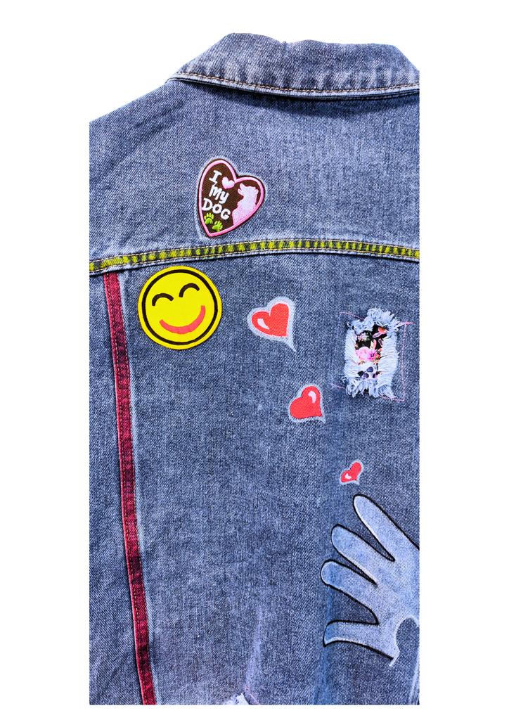 Rikku Guay, Chaqueta Cazadora de denim Manga Corta.