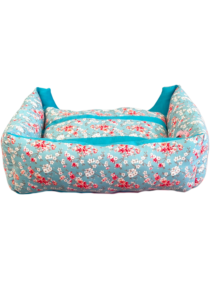 Rikku Guay, Cama floral