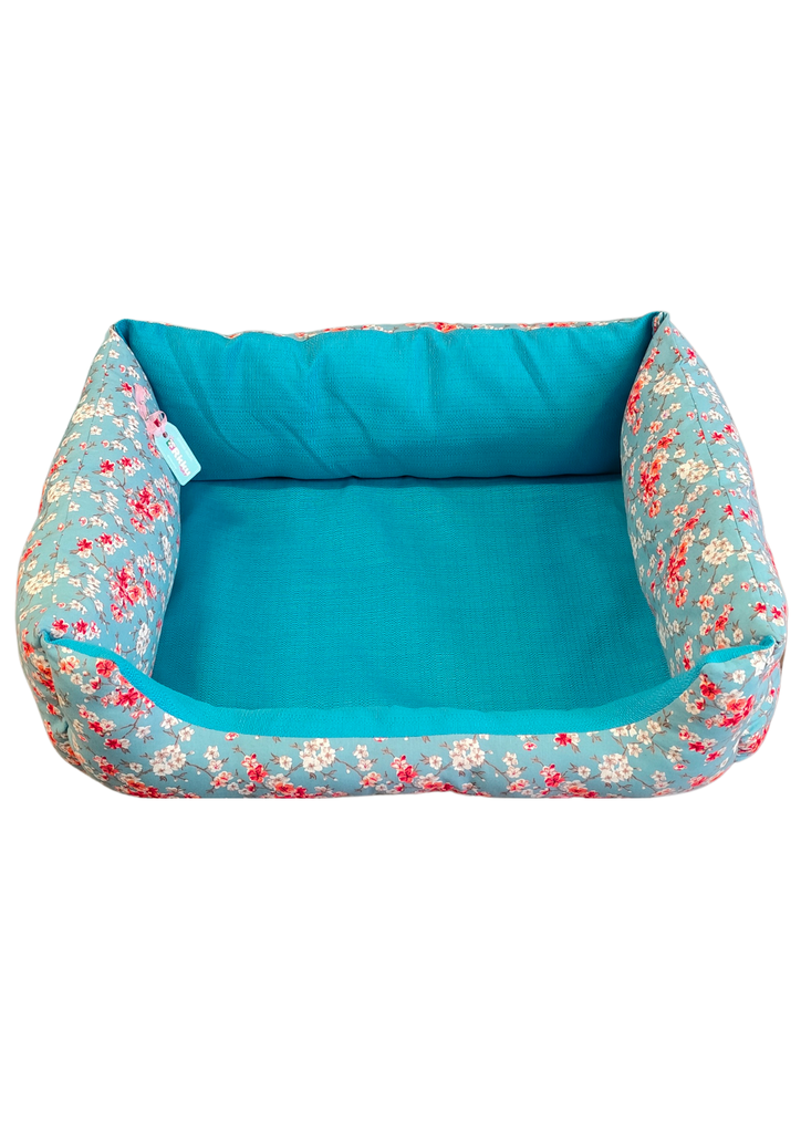 Rikku Guay, Cama floral