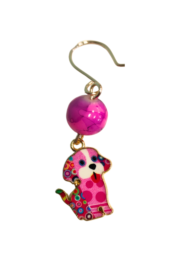 Rikku Guay, Aretes de bolas/dijes de perrito y bola