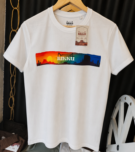 Rikku Cat, Camisetas estilo fit para hombre. (Blanco)
